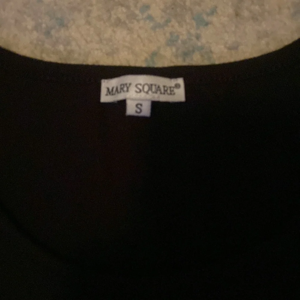 “Does running out of wine count as cardio?” Black tank top, women’s size small - Picture 2 of 3